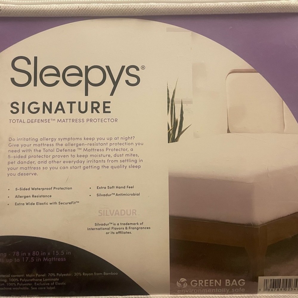 Sleepys Signature Mattress Protector - White